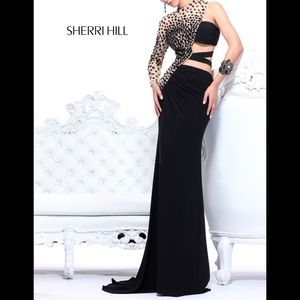Sherri Hill Nude - Black Stone dress in size 12